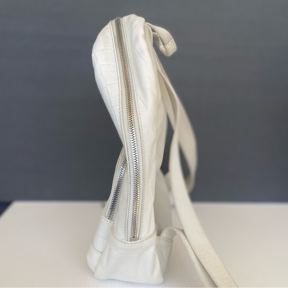 Knomo London leather Mini Mount 10” backpack white/off white - Picture 4 of 16
